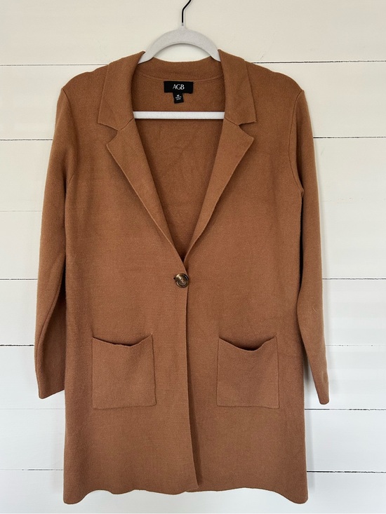AGB Jackets & Blazers - AGB Camel Colored Single-Button Knit Sweater/Blazer, size Medium.